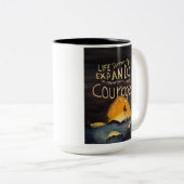 Het vergt moedige Mok van twee-toon (Voorkant rechts)