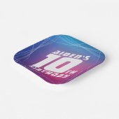 Het verjaardagsfeestje van de coole jongen papieren bordje (Gebogen)