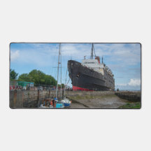 Het verlaten TSS Duke of Lancaster schip