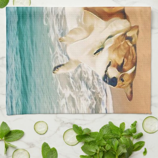 Het versoepelen van Welsh Corgi op het strand Theedoek (Gevouwen)