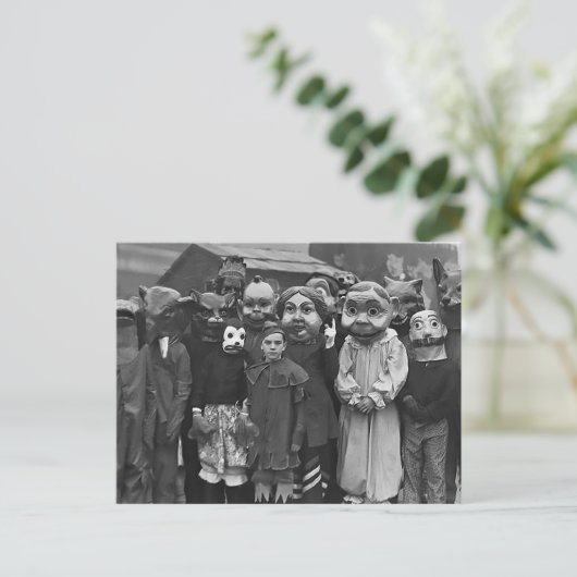 Het Verzamelen zich op Halloween Briefkaart (Staand voorkant)