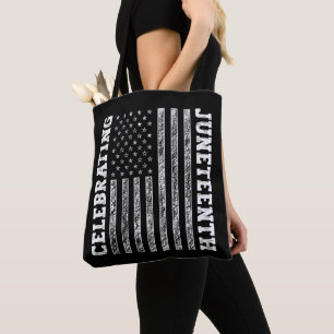 Het vieren van de 19e Amerikaanse Vlag Cool Tote Bag