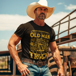 Het vieren van de koelte van vrachtwagenrijden t-shirt