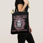 Het Vrouw versteent het patriarchaat Medusa Tote Bag (Dichtbij)