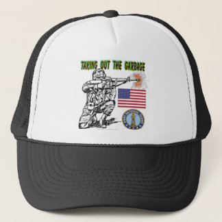 Het vuilnis weghalen trucker pet