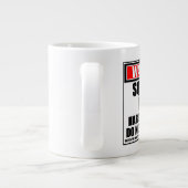 Het waarschuwen vierkant Van hard op het werk stoo Grote Koffiekop (Achterkant)