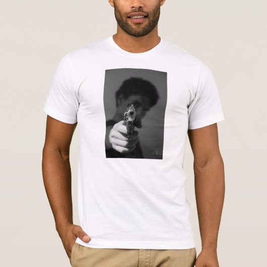 "Het wapen van de liefde dat dodelijk is" T-shirt (Voorkant)