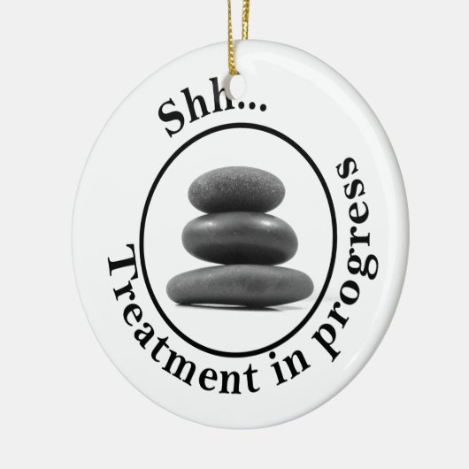 Het warme bloedbad verstoort niet keramisch ornament (Links)