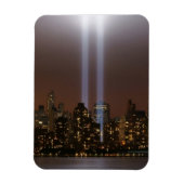 Het wereldhandelscentrum in New York in het licht. Magneet (Verticaal)