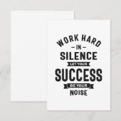 Het werk hard in stilte - laat succes het lawaai m RSVP kaartje (Voorkant / Achterkant)