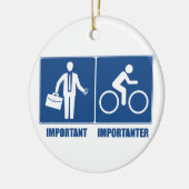 Het werk is belangrijk, het cycli is belangrijk keramisch ornament (Links)