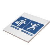 Het werk is belangrijk, het klimmen is belangrijk tegeltje (Zijkant)