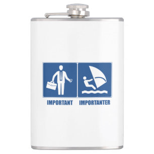 Het werk is belangrijk, het windsurfen is belangri heupfles