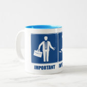 Het werk is belangrijk, Kayaking is belangrijk Tweekleurige Koffiemok (Voorkant links)