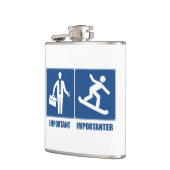 Het werk is belangrijk, Snowboarding is belangrijk Heupfles (Links)