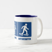 Het werk is belangrijk Snowshoeing is belangrijk Tweekleurige Koffiemok (Voorkant rechts)