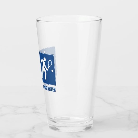 Het werk is belangrijk, tennis is belangrijk glas (Links)