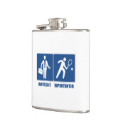 Het werk is belangrijk, tennis is belangrijk heupfles (Links)