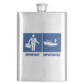 Het werk is belangrijk, Vist belangrijk Heupfles (Voorkant)