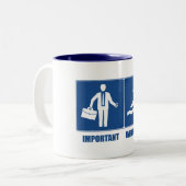 Het werk is belangrijk, zwemmen is belangrijk tweekleurige koffiemok (Voorkant links)