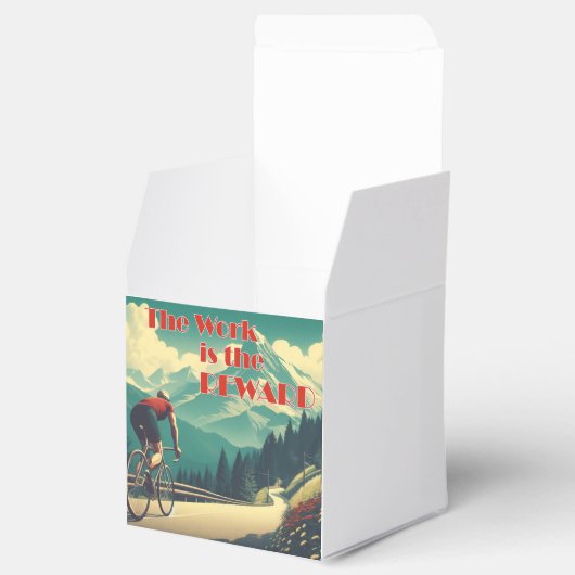 Het werk is de Reward Cyclist Mountains Bedankdoosjes (Geopend)