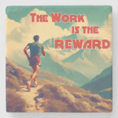 Het werk is de Reward Runner Mountains Stenen Onderzetter (Voorkant)