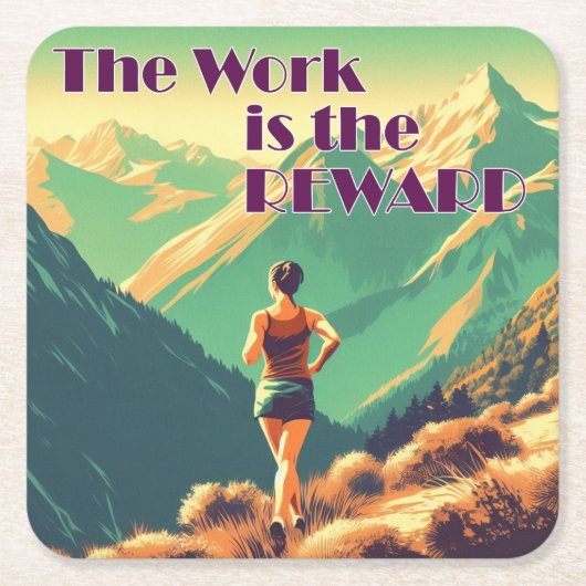 Het werk is de Reward Woman Runner Mountains Kartonnen Onderzetters (Voorkant)
