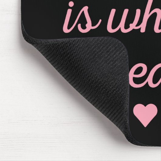 Het werk van de medisch-maatschappelijk werker is  muismat (Hoek)