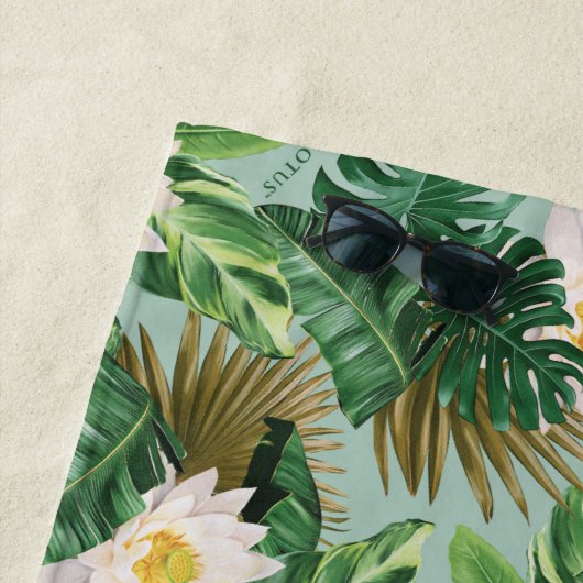 Het witte Lotus Tropical Canopy patroon Strandlaken (In situ)