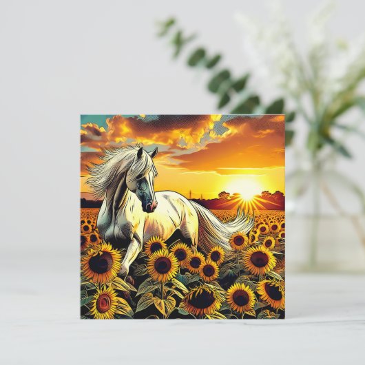 Het witte paard in het veld van zonnebloemen bij z (Staand voorkant)