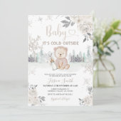 Het witte winterbos Het is koud buiten Baby shower Kaart (Staand voorkant)