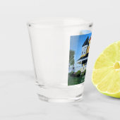Het Zandy Castle Victoriaans huis in Cape Cod Shot Glas (Links)