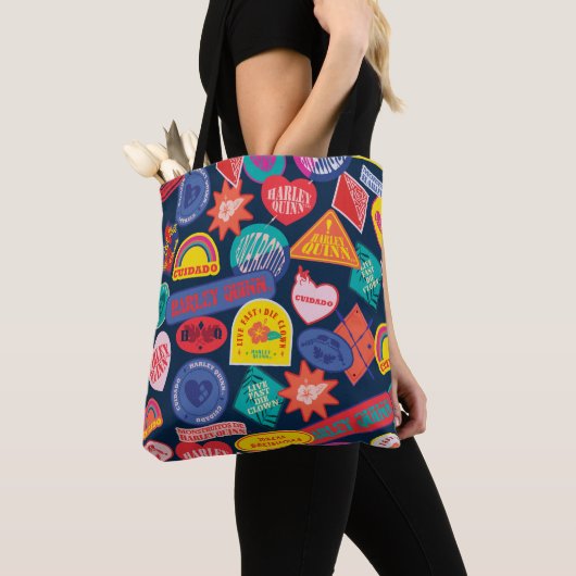 Het Zelfmoordplein | Harley Quinn Badge Pattern Tote Bag (Dichtbij)