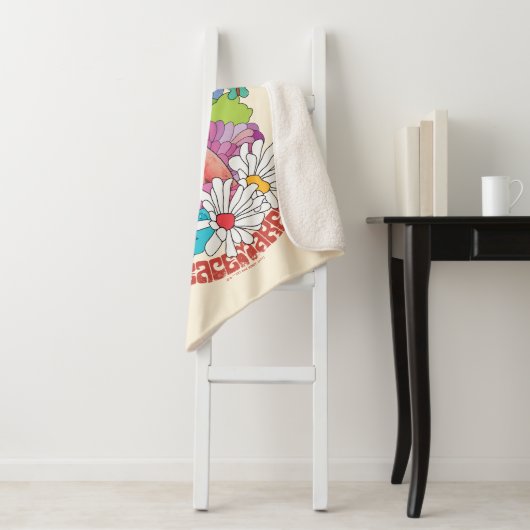 Het Zelfmoordplein | Vreemdelingenbloemen en zonne Sherpa Deken (In situ)