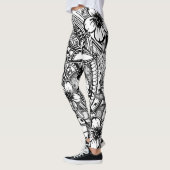 Het zijn niet altijd zwarte of witte polynesiaanse leggings (Links)