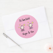 Het zijn tweeling meisjes!, Roze, Persoonlijke twe Ronde Sticker (Envelop)