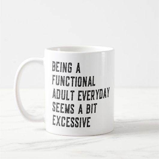 Het zijn van een functionele volwassen alledaagse  koffiemok (Links)