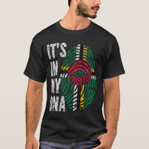 HET ZIT IN MIJN DNA Dominica Flag Mannen Vrouwen K T-shirt
