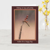 Het zitten op hoogste en mooie--maakt voor een kaart (Gele Bloem)