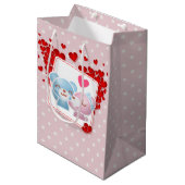 Het zoenen Beren met Harten op een Polka Dot Patte Medium Cadeauzakje (Voorkant Gekanteld)