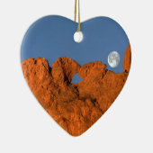 Het zoenen Camels Rock Formatie met Full Moon Keramisch Ornament (Rechts)