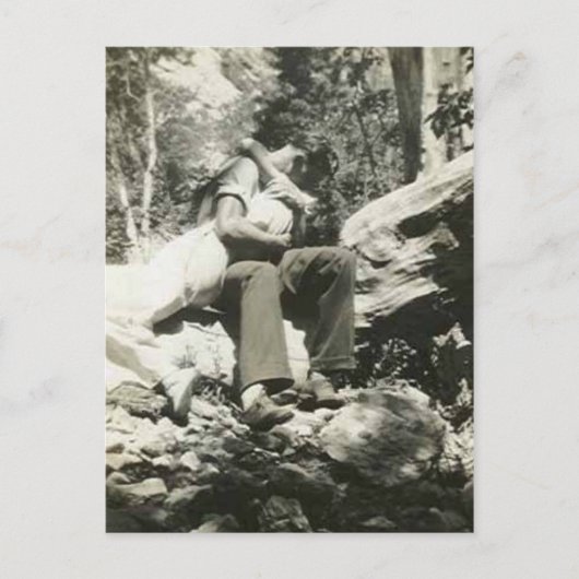 Het zoenen op de postkaart van de bossen (Voorkant)