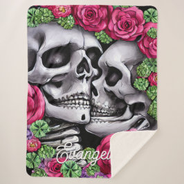 Het zoenen van Floral Skeletten in een Gothic Gard Sherpa Deken