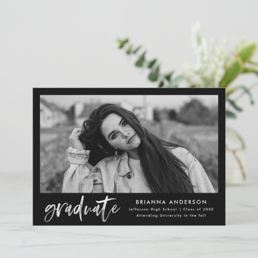 Het zwarte en Witte Afstuderen van de Foto van de  Aankondiging (Staand voorkant)