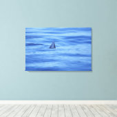 Het zwemmen van haaien in oceaanwater canvas afdruk (Insitu (Houten vloer))