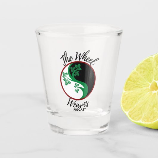 Het zwoegwiel van de podcast Shot Glass Glas (Voorkant)
