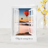 Hete Luchtballonnen in Berg Mist Sympathie Kaart (Gele Bloem)