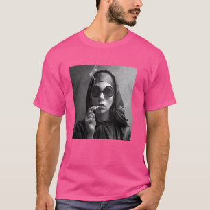 Hete non rookt sigaret, rebelse geen t-shirt