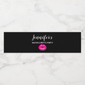 Hete Roze Glanzende Lippen op Zwarte Bachelorette Waterfles Etiket (Enkel label)