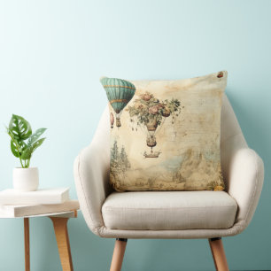 heteluchtballon in een sereen landschap (1) kussen